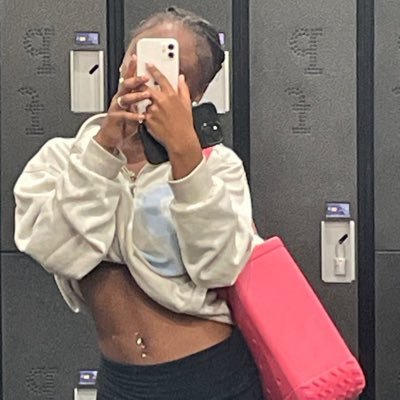 hottestariesd's profile picture. 