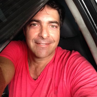 Viver é não ter medo de ser feliz.!!