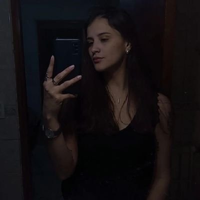 sagitariana🍷//
siempre acá 🏞️