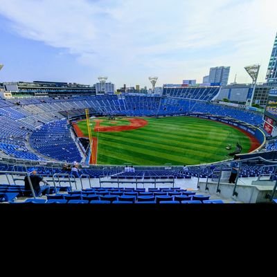 48歳、介護職。横浜ベイスターズにハマってます。子供が車好きです。小学生の次男は野球チーム入ってます。ベイスターズファンです。
#横浜ベイスターズファン #ベストカーweb #トミカ #外食 #昔プロレスファン