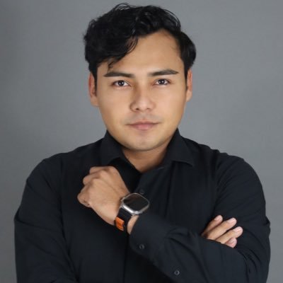 30/socialmente responsable/sarcástico/Lic. Cs. de la Comunicación/Coordinador de Comunicación Social de la primera alcaldía independiente de Tabasco/ Oposición.