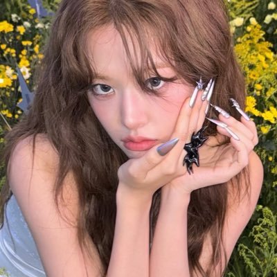 stan/bns account for trsr, nct dream, nct 127, ive, & bp ☆ ext ➝ @cartforhjw @xoxo_ahy ☆ no rush shipping! photoproofs and shipping on weekends only.