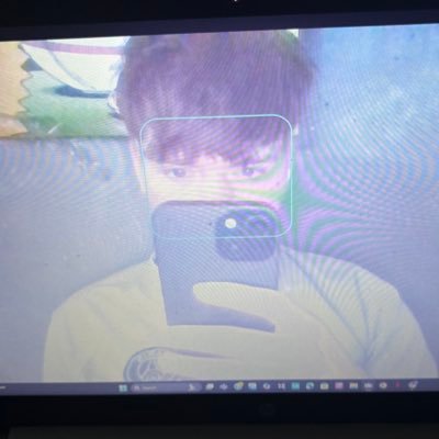 y0ursuchaloser's profile picture. 