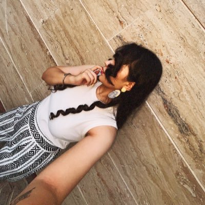 ftmkhn_'s profile picture. این من با او رفت🖤🪨