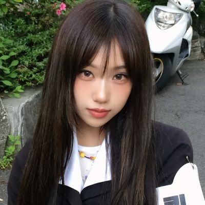 cyurafaveh's profile picture. kaveh and rafayel main + i just like supporting artists |