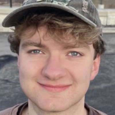 Heartsiiez's profile picture. poo