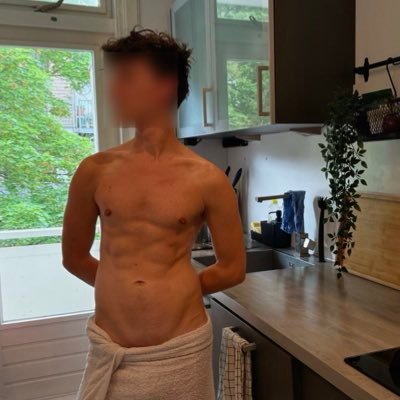 Big load energy, few can handle so much cum, but you’ll beg for more 💦 Wanna talk? 👉🏼 Text me on OF! DM is open for collabs or paypigs only! 😈