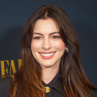 🗿Fan Account of
Anne Jacqueline Hathaway is an American actress. Her accolades include an Academy Award, a British Academy Film Award, a Golden Globe Award,
