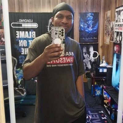 wrestling/anime/DC/Marvel/gamer #Saints #LSU sub to my gaming channels below:
YT: DemondTheDon
Twitch: YeetBeforeYouSleep2025
hmu on PSN: UnfilteredSoul2025