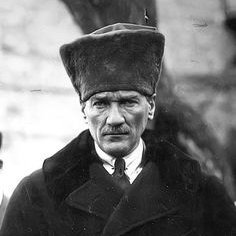 Atatürk Çizgisinde Türk Milliyetçisi Bir 𐱅𐰇𐰼𐰜 Genci.
#1283
ӄ.̶a̶t̶a̶t̶u̶r̶ӄ
