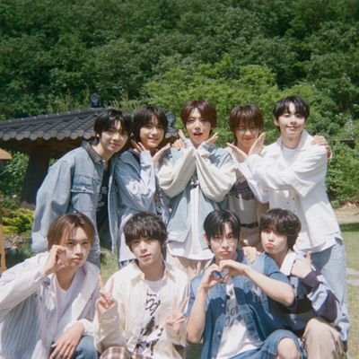 Dessy_61JL's profile picture. 