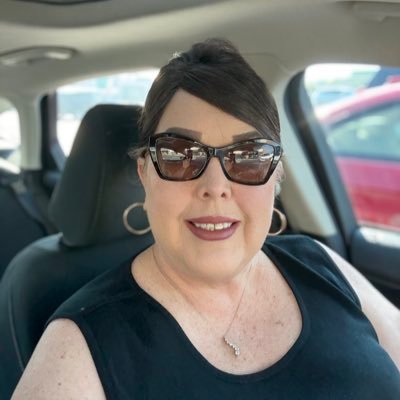 jennlee_smith's profile picture. 