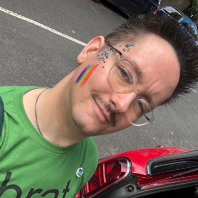 28 | Just a Doctor Who, pop culture, geeky creative gay, browsing this hellhole app. Opinions are my own. 🏳️🌈💙