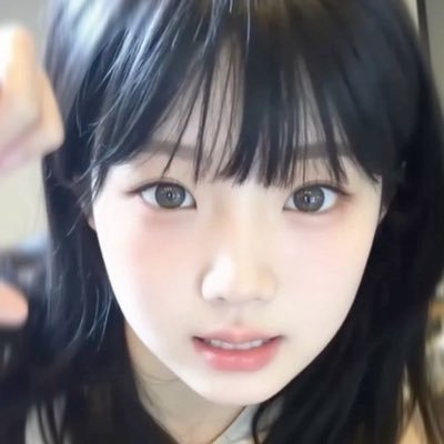 j15usx's profile picture. 