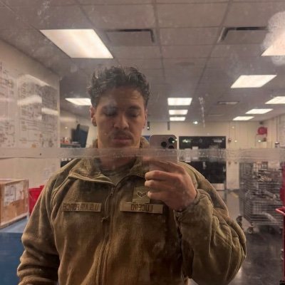 Loyalty and kind care try to meet people and make friends ❤️🔥 am a military officer 👮Athlete
6'3 lightweight athlete
may God's glory be magnified through me