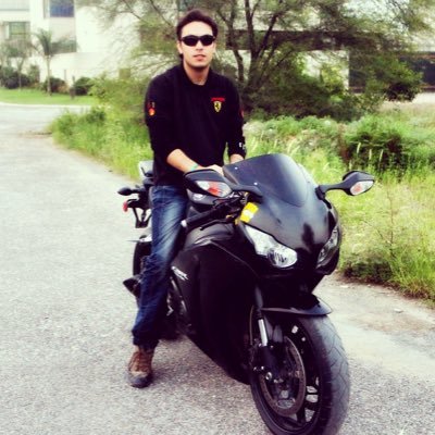My previous Twitter account was suspended but it won’t stop me from supporting Kaptaan Imran Khan🇵🇰