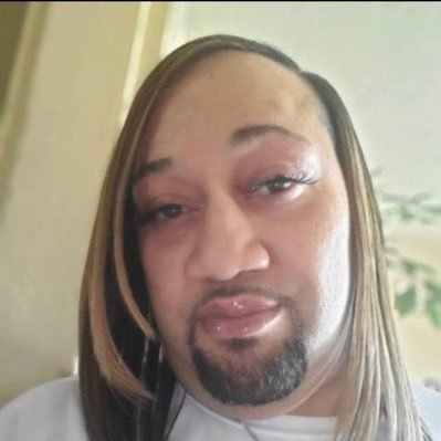 lordlordhelp's profile picture. 💔