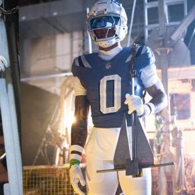 D_strap12's profile picture. Self Made