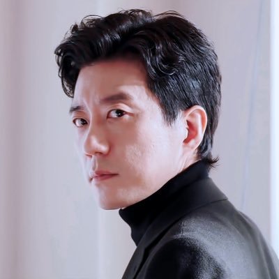 진실과 정의를 오로지 법으로