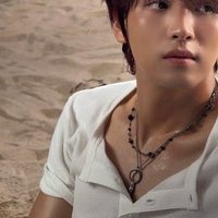 JN (@underthara) 's Twitter Profile