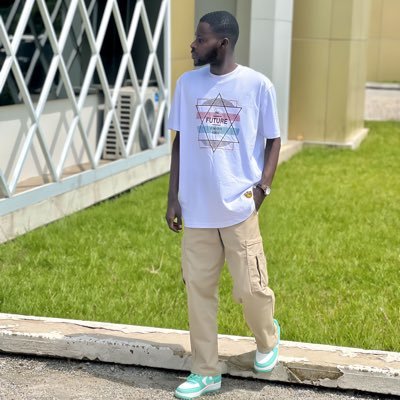 photographer || influencer || 𝗔𝗱𝘀 promotions and business DM || Barcelona fan👑❤️💙 || #viscabarca Bachelor in Arts /TURN ON MY POST NOTIFICATIONS 🔔