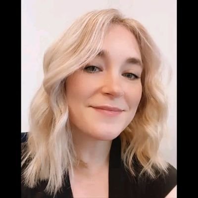 farriasjenny's profile picture. 