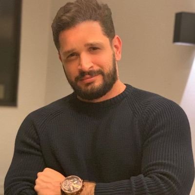 plastic surgeon 🥼
Scotland 🏴
humble🙇♂️
love traveling 😁