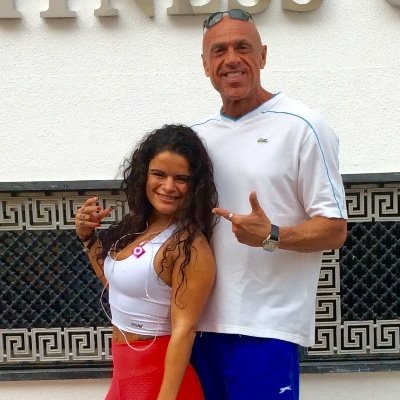 Politically 'left' leaning and living the dream in Portugal.