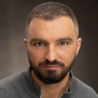 🎥 Film Producer
🚀 Founder @CineMetaAI
💭 Exploring the future of stories, tech & identity