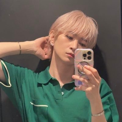 ✂︎ K-POP♡ 友達・恋人募 ✂︎ 東京🗼デカプーと暮らし🐕 平日休み 射手座ISFP インスタも仲良くなりましょ!