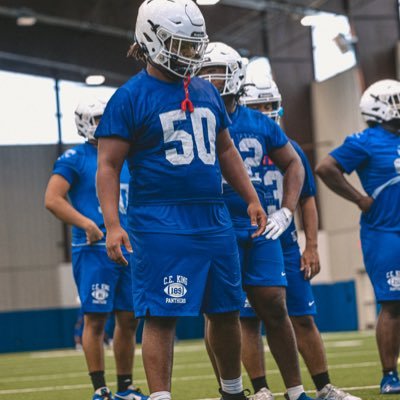 Football | class of 2028 | DE | 6’3 265 | C.E king High school | 3.4 gpa | “𝐜𝐨𝐧𝐬𝐢𝐬𝐭𝐞𝐧𝐜𝐲 𝐭𝐮𝐫𝐧𝐬 𝐠𝐨𝐨𝐝 𝐢𝐧𝐭𝐨 𝐮𝐧𝐬𝐭𝐨𝐩𝐚𝐛𝐥𝐞“