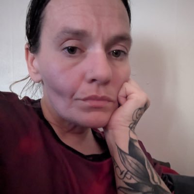stalla,54 | psychologist &therapist | safety advocate | No DM’s ❌