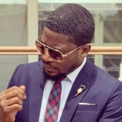 I’m franklin John❤️.. am goal -oriented, am fun and intelligent,I enjoy intellectual conversation. Chelsea fan