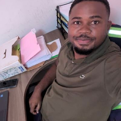 RendellFranck's profile picture. Ingénieur A2I | ELECTRONIC SECURITY CONSULTANT  | 🏀 Team LAKERS | STAY £OYA£