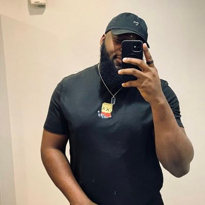Brand influencing || @mancity || 6.5 feet of a Peaceful Gent || we do random giveaways this side🫱🏾🫲🏿 || Beliebe my tweets at your own risk😌
