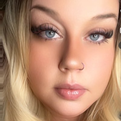 BetrayedbyBri's profile picture. $Mzbri09 💸