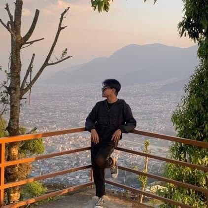 loonoxstha's profile picture. 