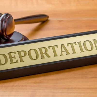 دقت ساعة سحب الجنسية الخليجية من الباكستانيين والهنود واللبنانيين والحوثيين واليمنة والمصارية والاردنيين المجنسون خليجي لأهداف شيطانية جهنمية خاصة بهم ضد خليجنا