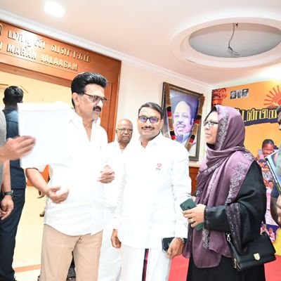 தஞ்சை வடக்கு மாவட்ட அயலக அணி துணை அமைப்பாளர்.💞
நமது இலக்கு வரக்கூடிய 2026 சட்டமன்ற தேர்தலில் 200 மேல் எடுப்பது நமது இலக்கு...🖤❤️