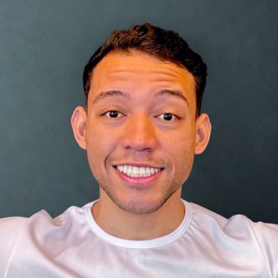 leonnecapital's profile picture. A vida é feita pra quem sabe viver.