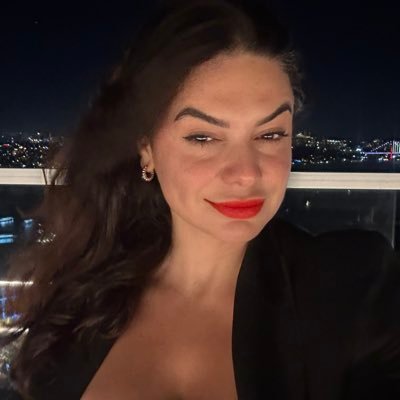 gulmeliayse's profile picture. 