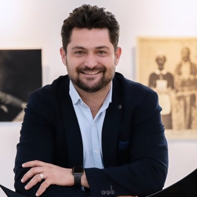 Design Thinking Master, Arayüz Tasarımcısı, Eğitmen, Konuşamcı Kurucu @pikselakademi | Organizer @ABzirvesi @dtturkeysummit @tedxaspendosBlv