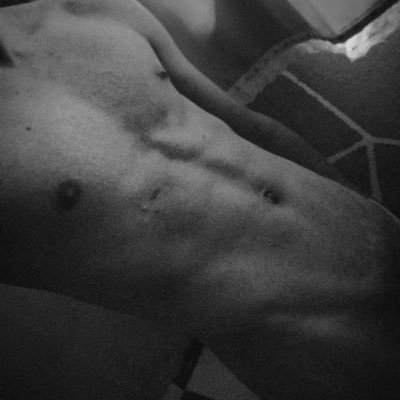 ozzyxyz_'s profile picture. 