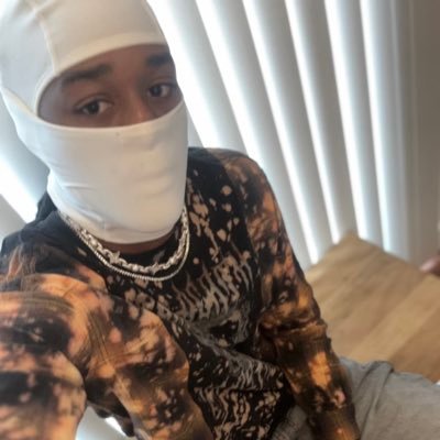 OnlyFans- wheresschriss / IG- wheresschriss / FaceTime Shows Available 📲 / Custom Vids / 18+ / Snapchat- maskedchris4 / Height- 6’5