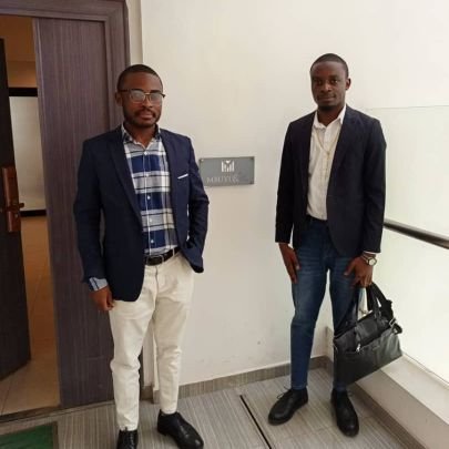 GaligombiP's profile picture. Politologue. Auteur. Chercheur en Management des Organisations Publiques. Kamerhiste.