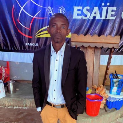 Acteur politique, Cadre des organismes non gouvernementales et sans but lucratif, Membre de la société civile, Infirmeries et Gestion hospitalière.