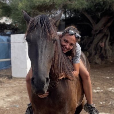 judittp98's profile picture. Si me cerques, sóc allà on hi hagi cavalls… o a la mar… i si pot ser a la mar amb es cavall, pues encara millor✨ VALENT🖤🐎