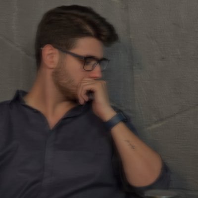 mohmdkz's profile picture. پس زندگی کن به همون فرمولی که نباید