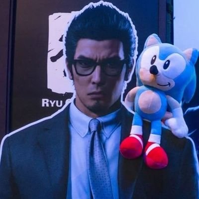 🇮🇹 🇺🇸 🏳️🌈(Bi) Videogames, Movies, Music, TV Series, Comics and other nerdy stuff.
P.S.
I casually draw
