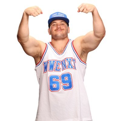 Loganhinton25's profile picture. 